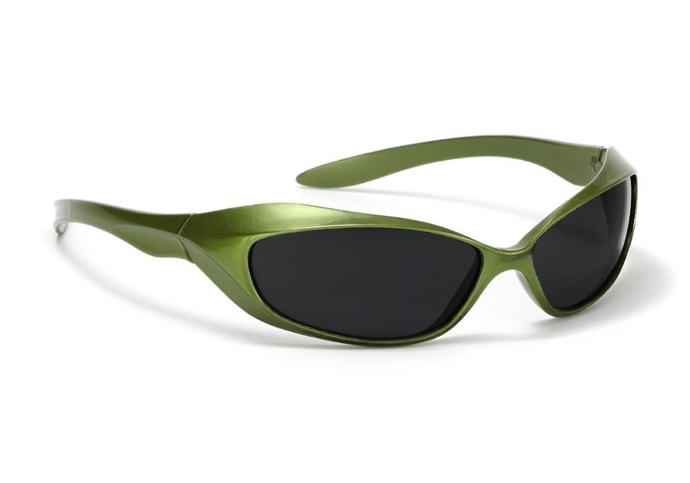 Alta green sunglasses with deep dark smoke lenses, three-quarter view #Color_Green